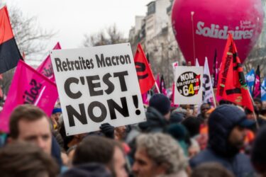 Sign saying in French 'No to the Macron pensions!'